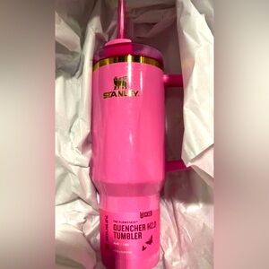 The 40-ounce Wicked Quencher H2.0 FlowState Tumbler
